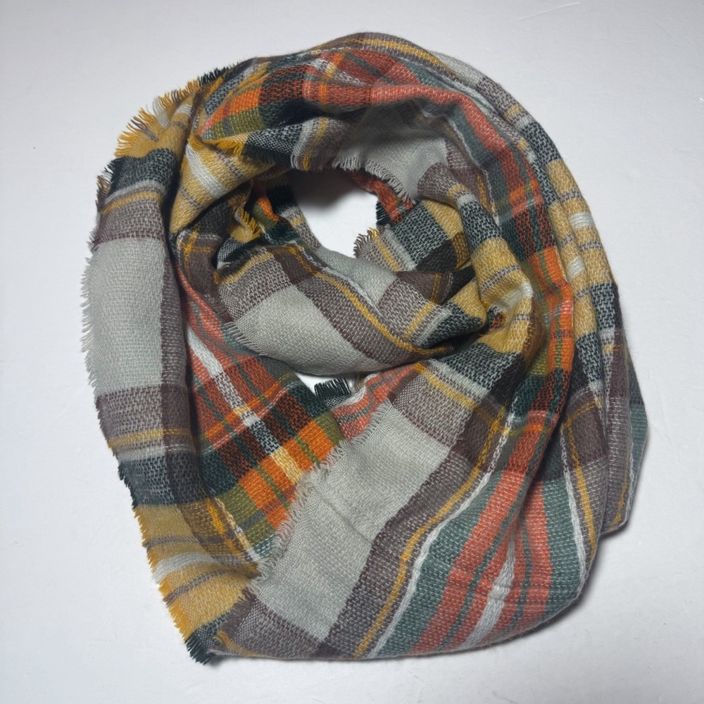 Look Plaid Infinity Scarf
